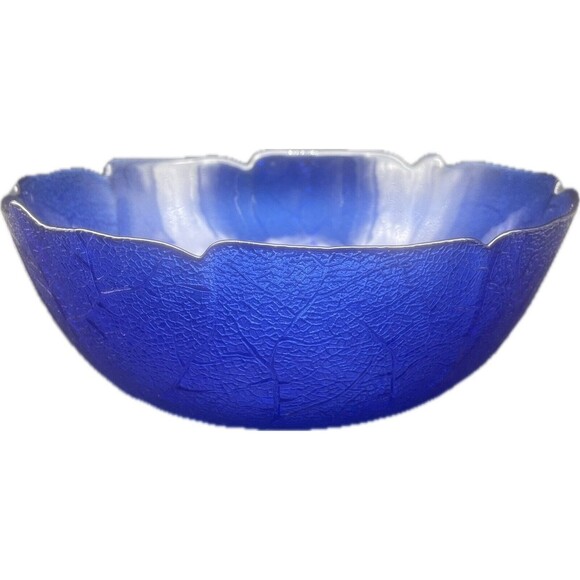 VTG MCM Arcoroc France COBALT BLUE Aspen Leaf Large Glass Bowl 10.5” - Picture 1 of 7